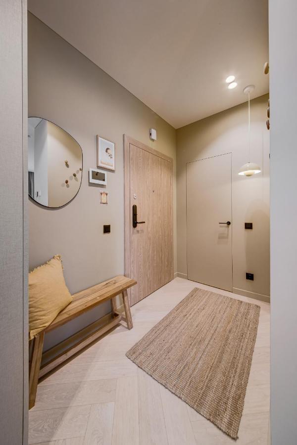 #stayhere - Brand New Unique Designer 1bdr In Trendy Neighbourhood *