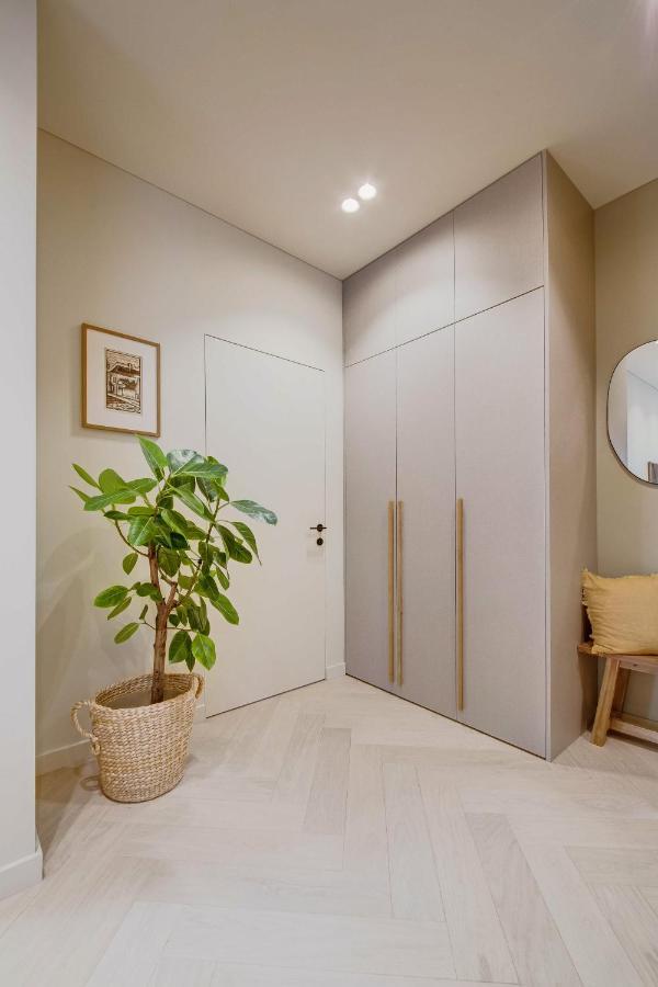 #stayhere - Brand New Unique Designer 1bdr In Trendy Neighbourhood Vilnius